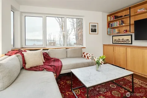 2504 Western Avenue Seattle WA 98121