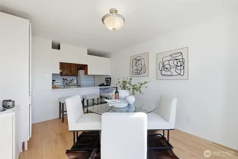 1965 12th Avenue W Seattle WA 98119