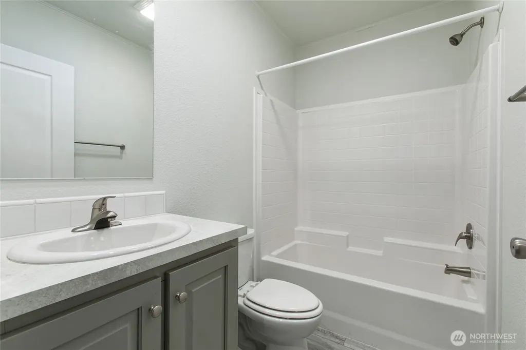 2400 Donovan Avenue Bellingham WA 98225