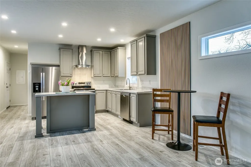 2400 Donovan Avenue Bellingham WA 98225