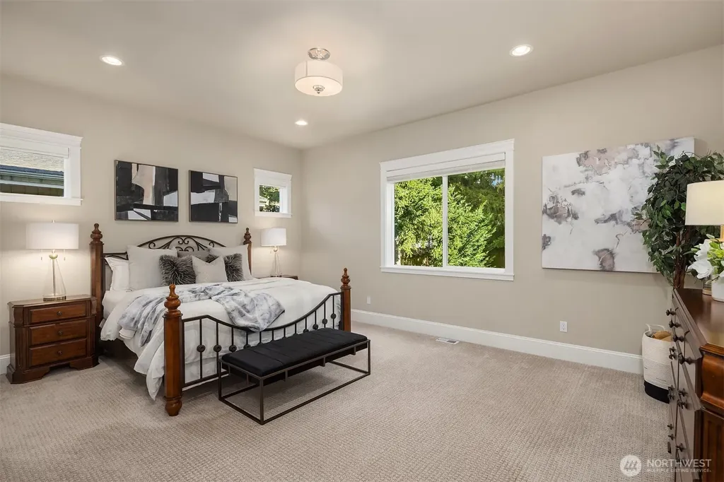 2832 109th Avenue SE Bellevue WA 98004