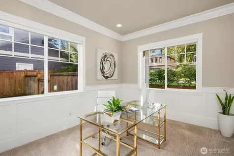2832 109th Avenue SE Bellevue WA 98004