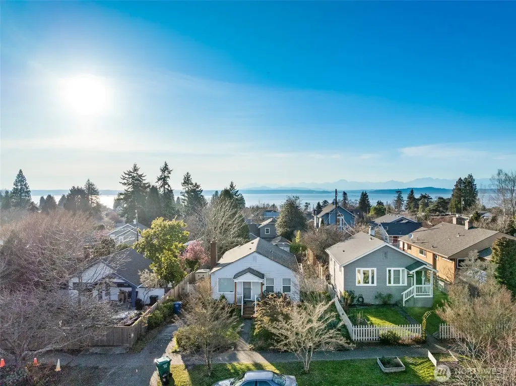 5912 45th Avenue SW Seattle WA 98136