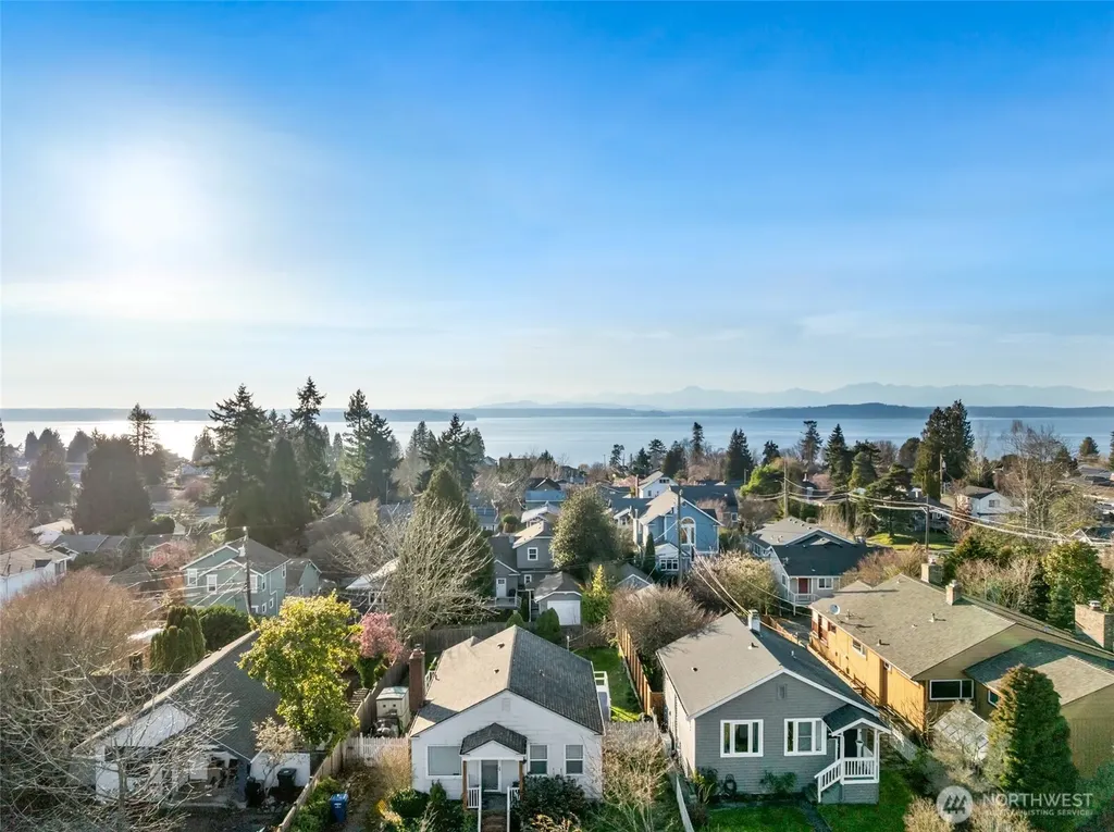 5912 45th Avenue SW Seattle WA 98136