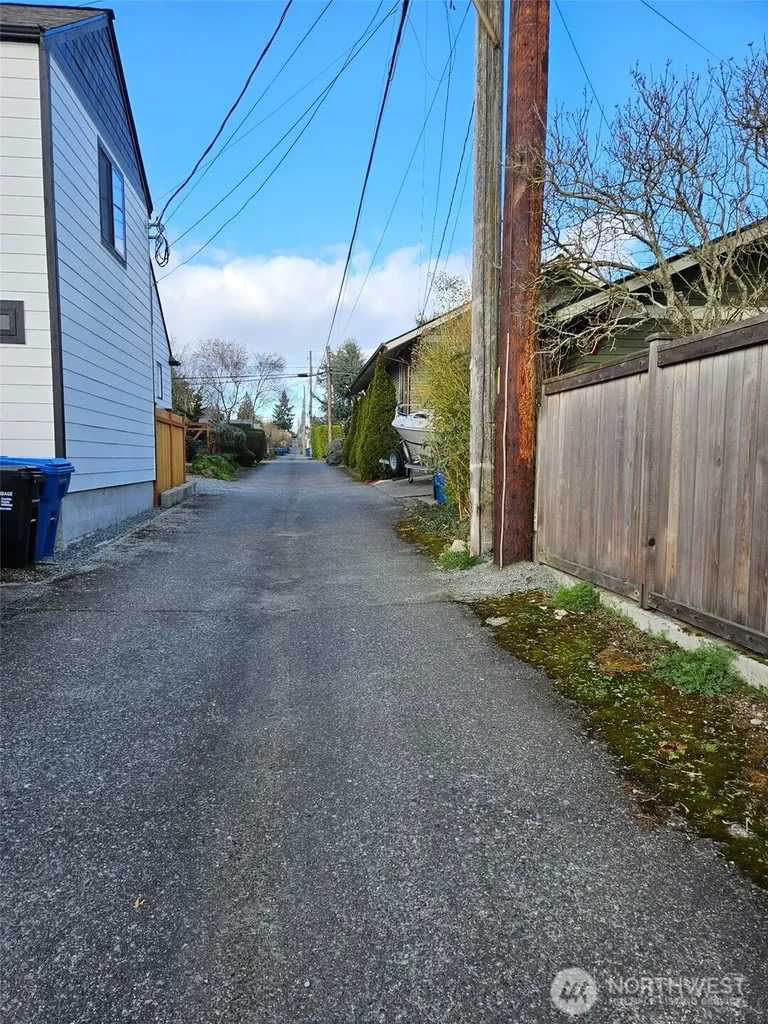 5912 45th Avenue SW Seattle WA 98136