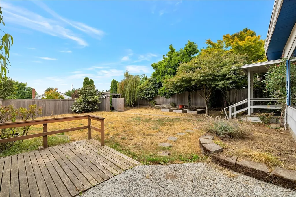 5912 45th Avenue SW Seattle WA 98136