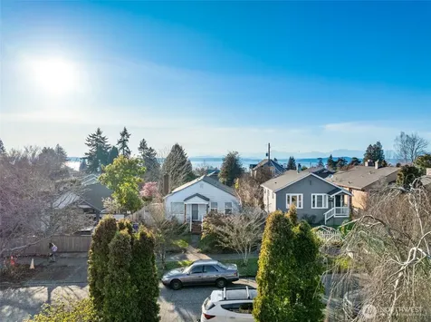 5912 45th Avenue SW Seattle WA 98136