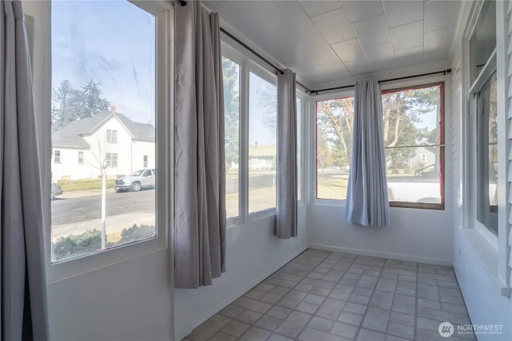 105 W 5th Avenue Ritzville WA 99169