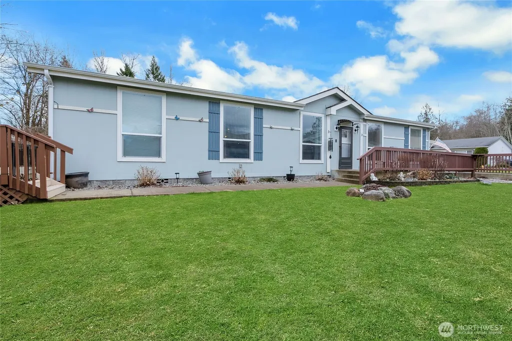 6621 241st Avenue E Buckley WA 98321