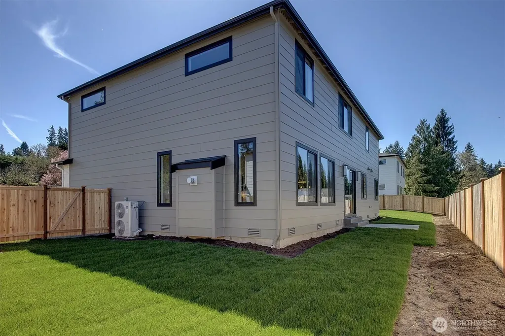 16215 Simonds Road NE Kenmore WA 98028