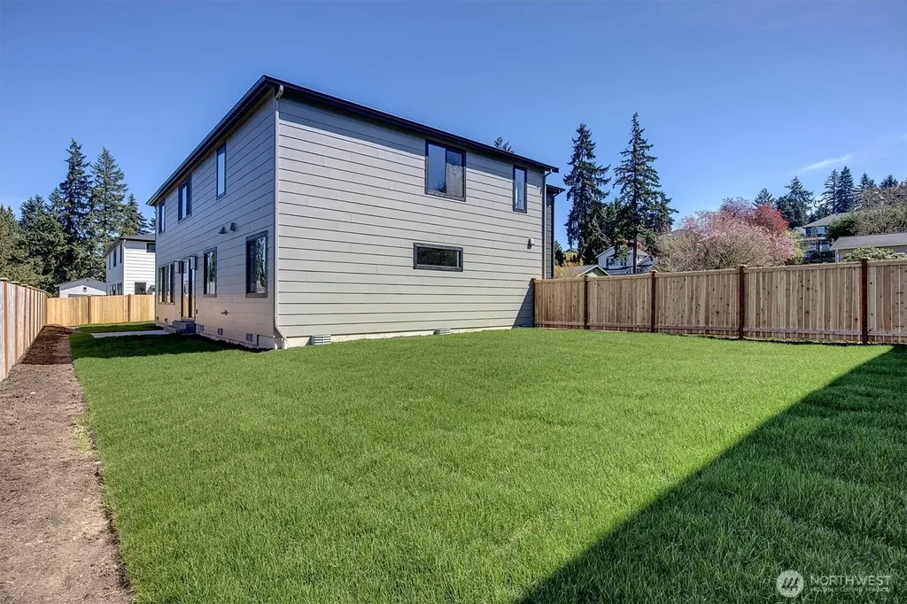 16215 Simonds Road NE Kenmore WA 98028