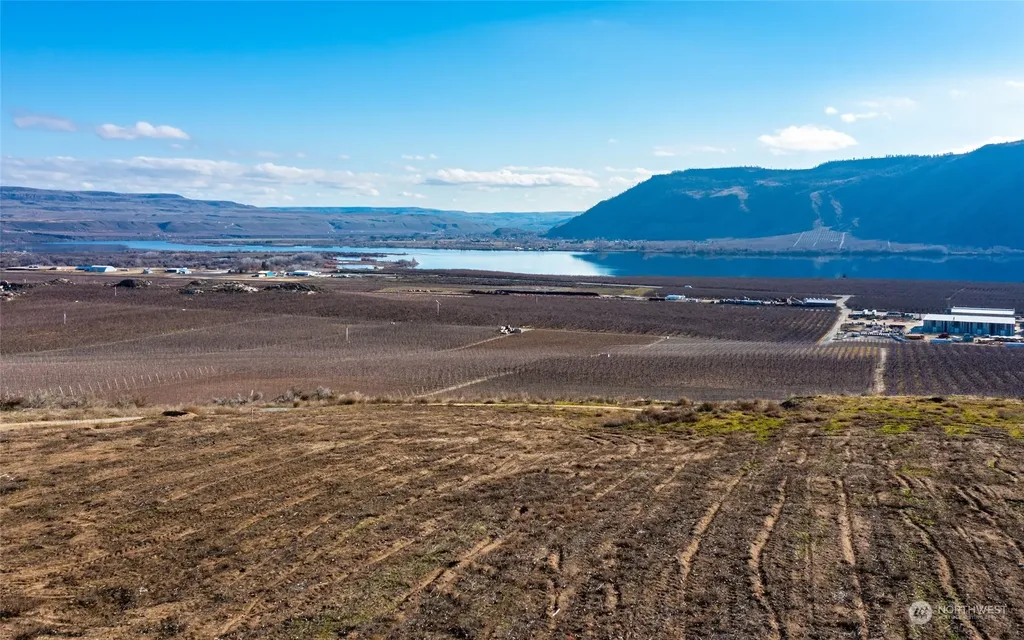 0 The Park Place Brewster WA 98812