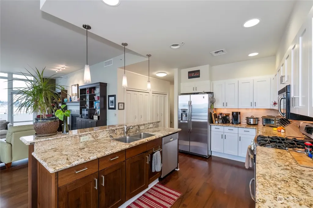 320 Washington Avenue Bremerton WA 98337