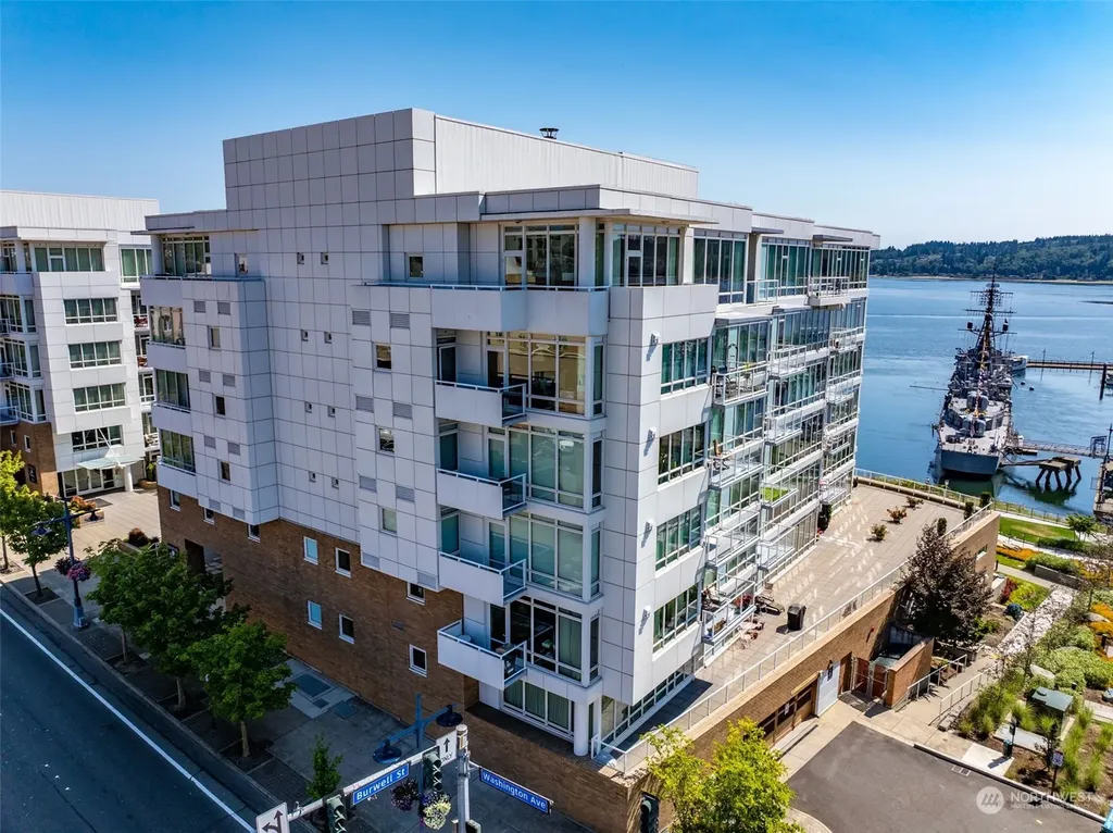 320 Washington Avenue Bremerton WA 98337