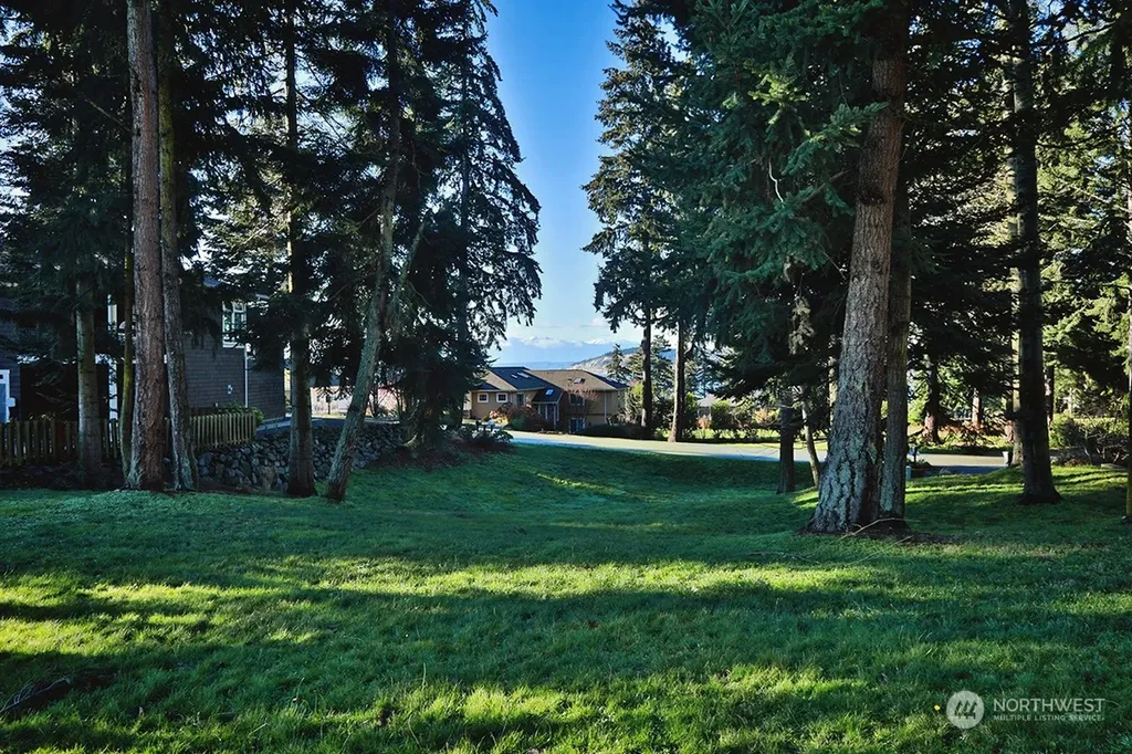 6329 Sahalee Court Clinton WA 98236