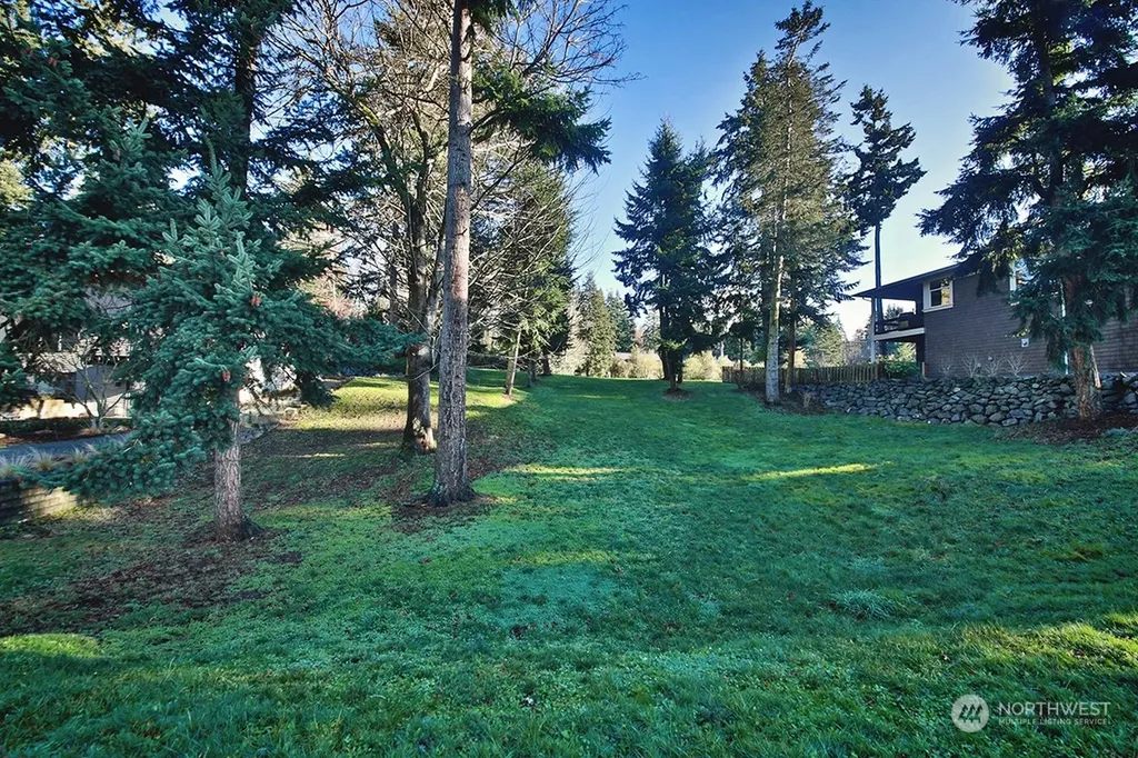 6329 Sahalee Court Clinton WA 98236