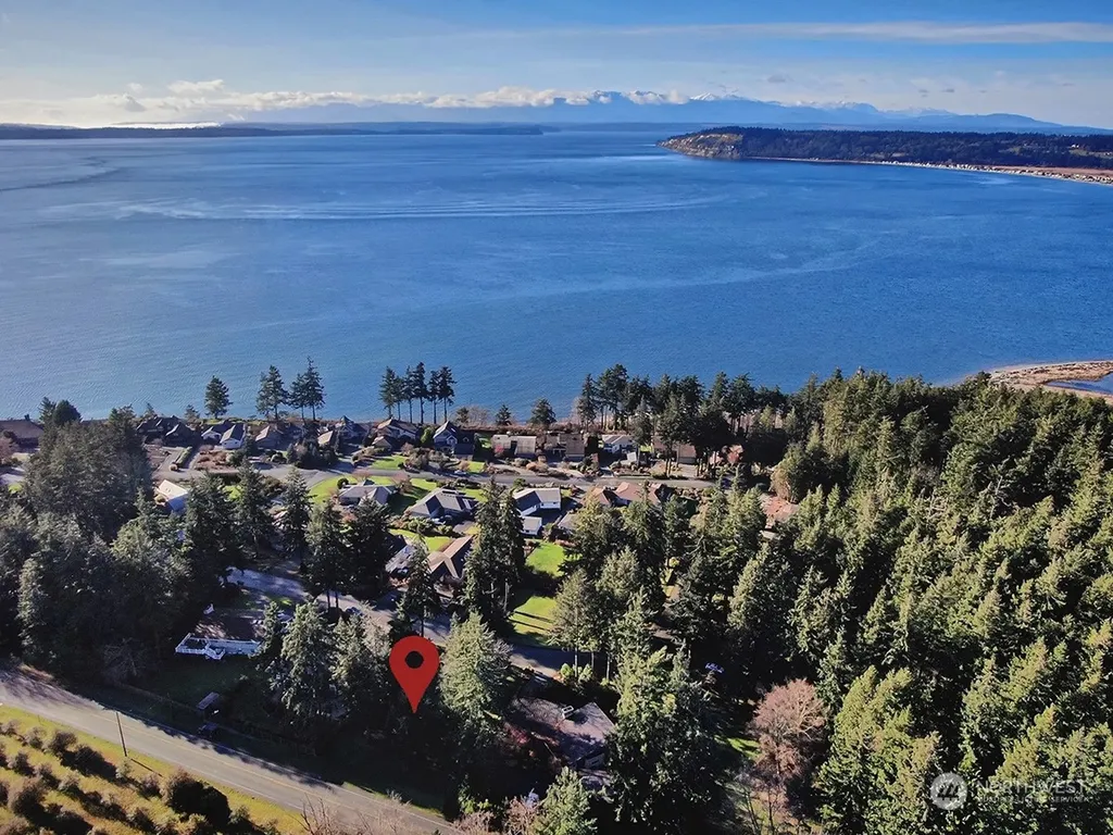 6329 Sahalee Court Clinton WA 98236