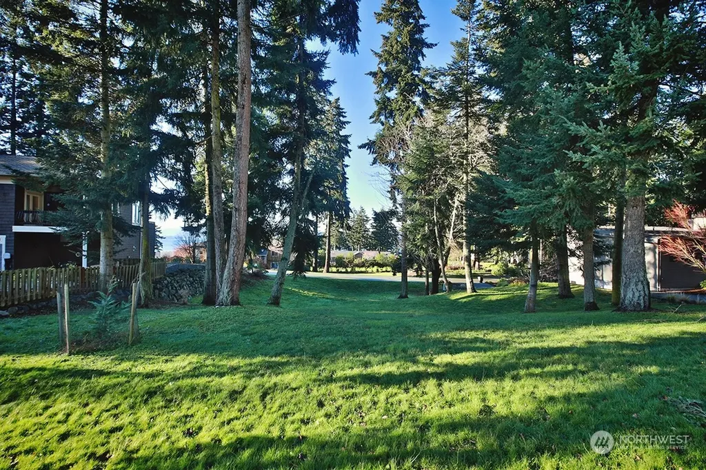 6329 Sahalee Court Clinton WA 98236