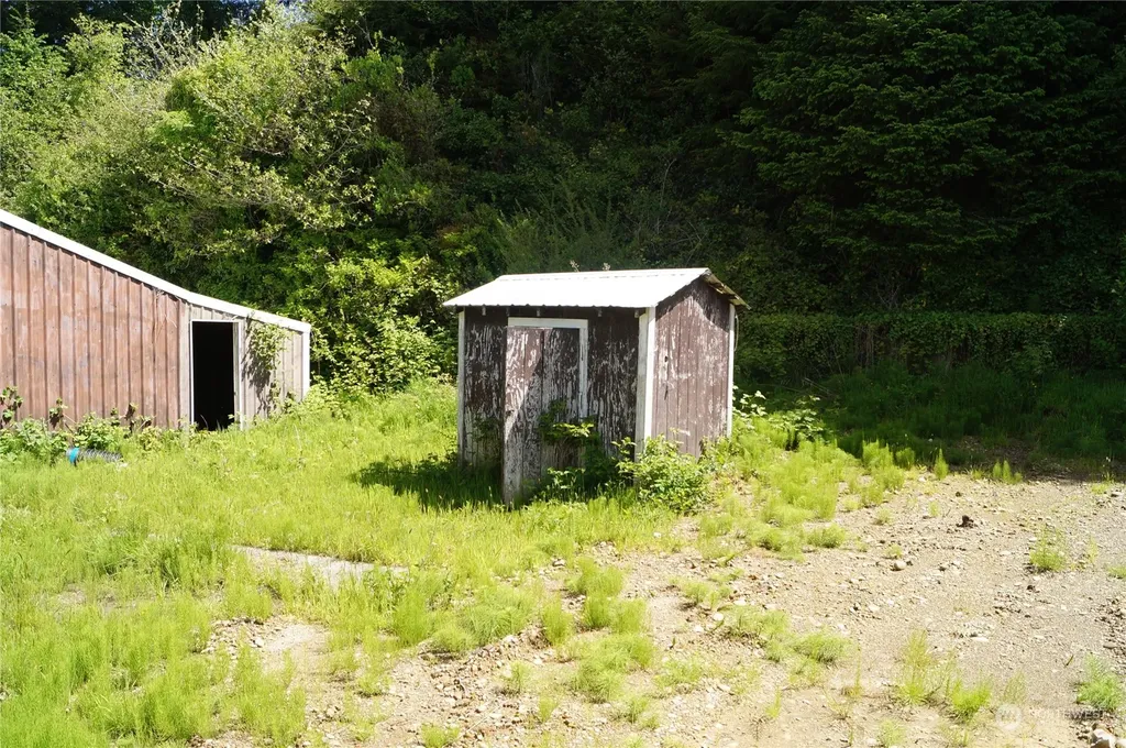 2724 State Route 109 Ocean City WA 98569
