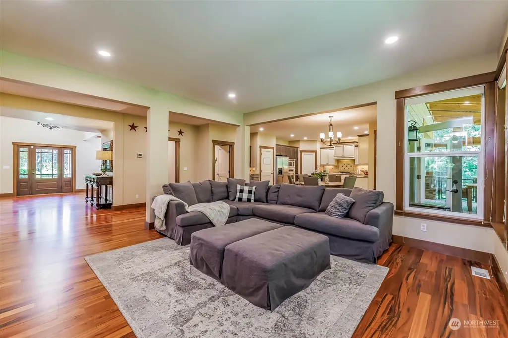 13003 Roosevelt Road Snohomish WA 98290