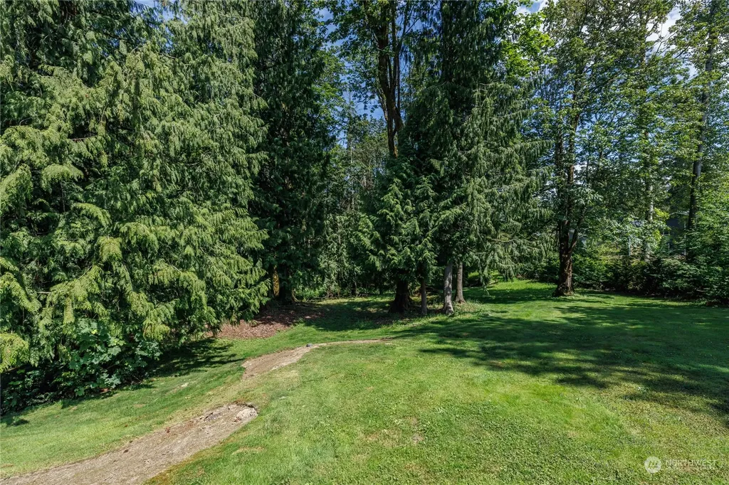 13003 Roosevelt Road Snohomish WA 98290