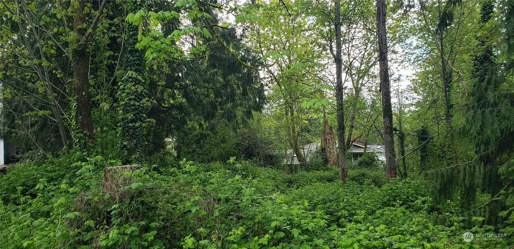 132 SE 231st Street Kent WA 98042