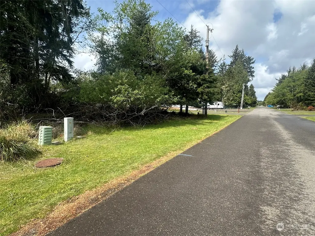 276 Bass Avenue NE Ocean Shores WA 98569
