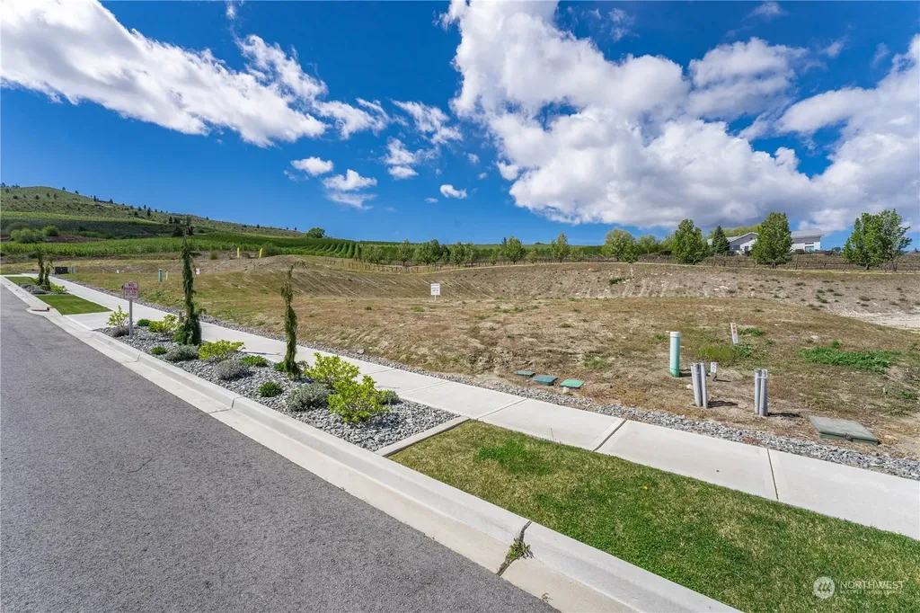 108 Loretta Lane Chelan WA 98816