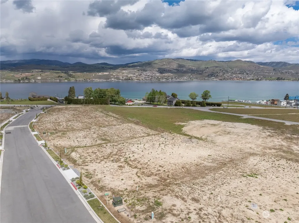 108 Loretta Lane Chelan WA 98816