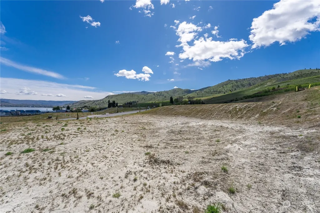 108 Loretta Lane Chelan WA 98816