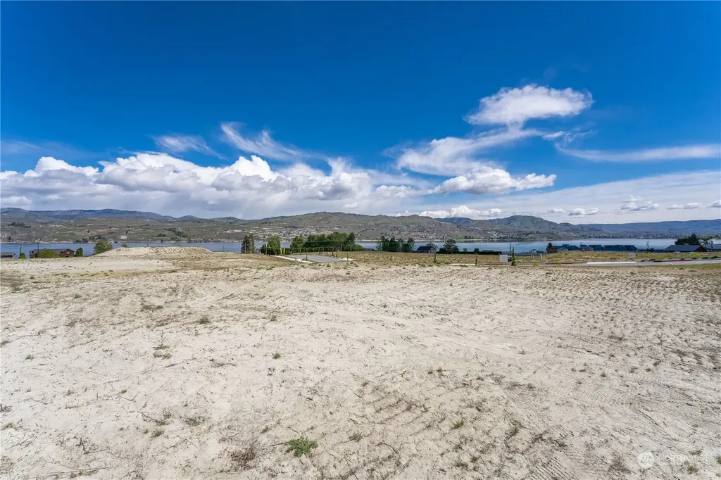 108 Loretta Lane Chelan WA 98816
