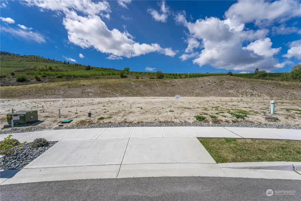 150 Loretta Lane Chelan WA 98816
