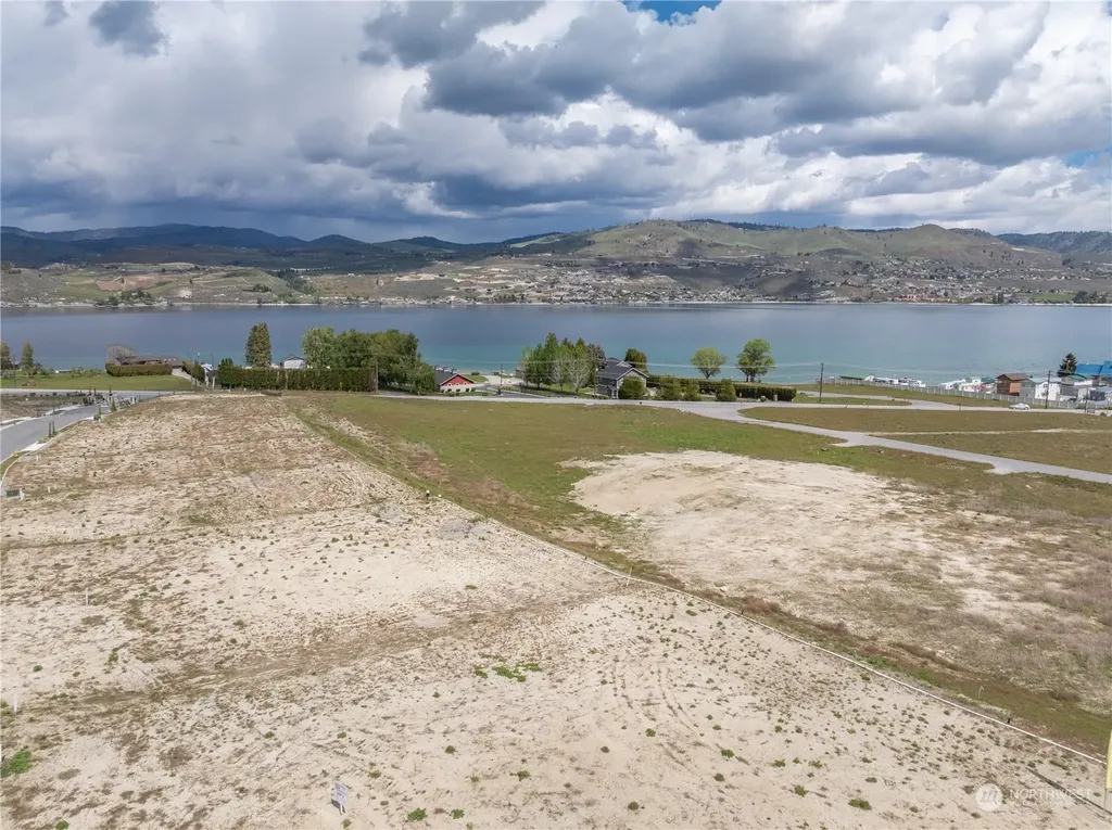 150 Loretta Lane Chelan WA 98816