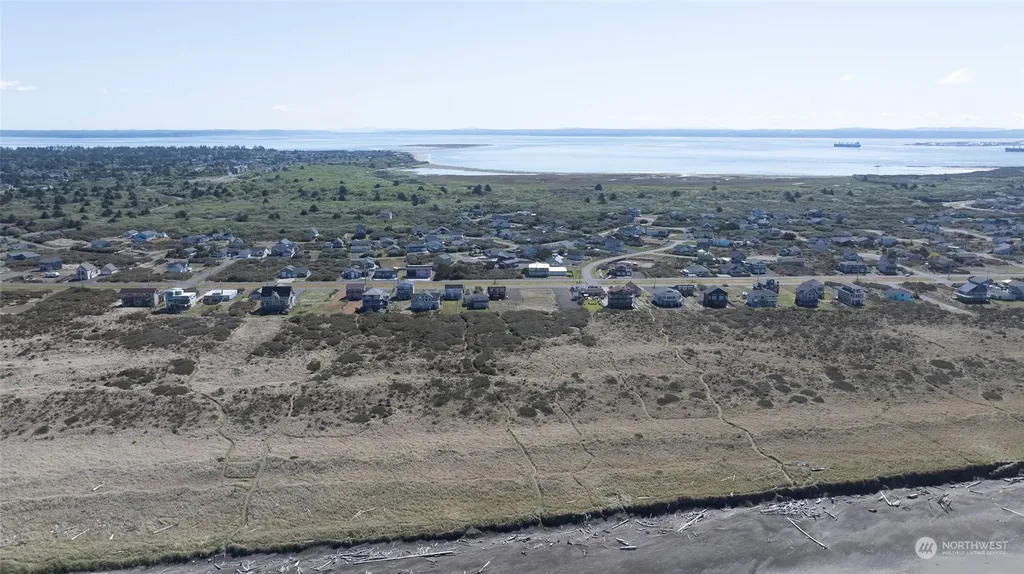 1077 Ocean Shores Boulevard SW Ocean Shores WA 98569