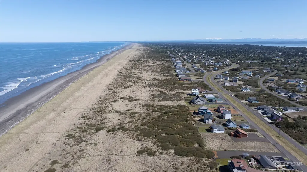 1077 Ocean Shores Boulevard SW Ocean Shores WA 98569