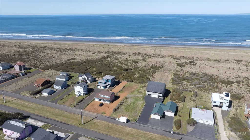 1077 Ocean Shores Boulevard SW Ocean Shores WA 98569