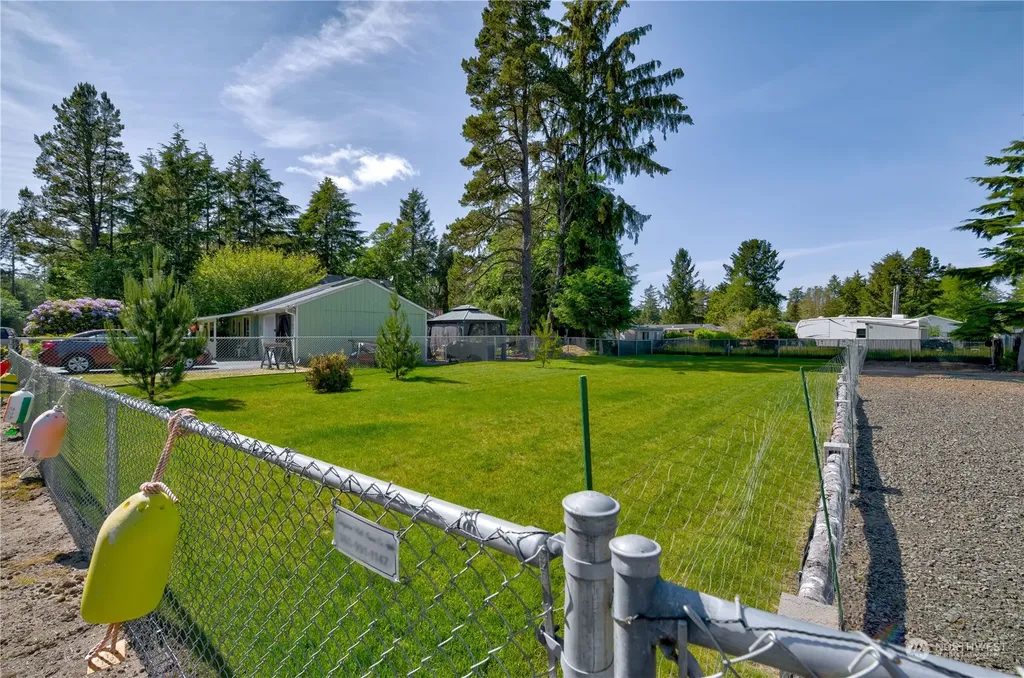 1413 321st Place Ocean Park WA 98640