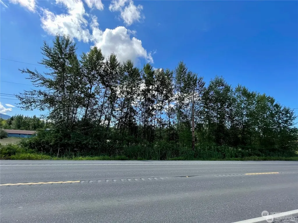 2571 E Smith Road Bellingham WA 98226