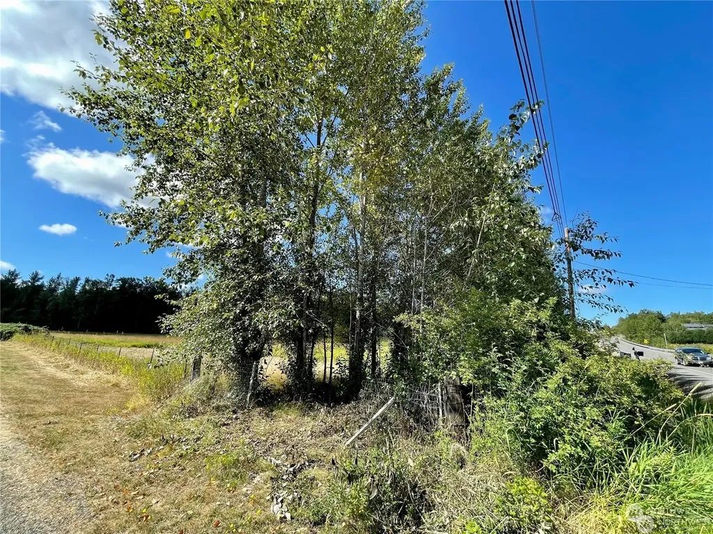 2571 E Smith Road Bellingham WA 98226