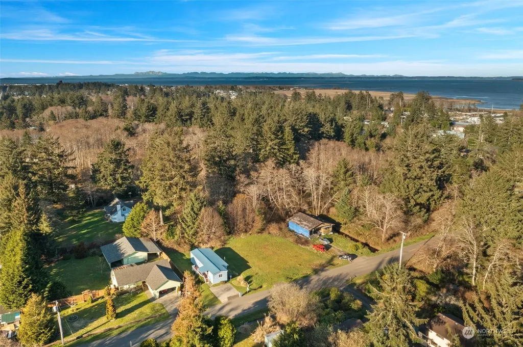 520 W Newell Street Westport WA 98595