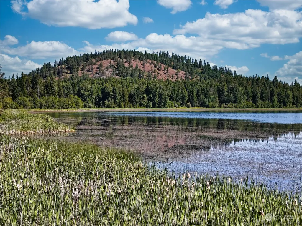 631 Deeter Newport WA 99156