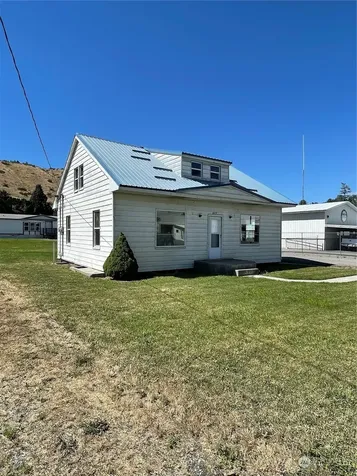 1579 2nd Ave N Okanogan WA 98840