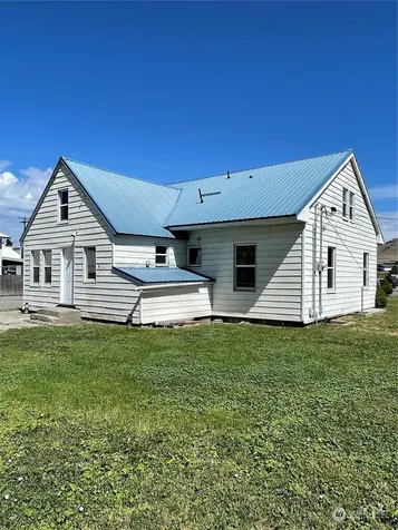 1579 2nd Ave N Okanogan WA 98840