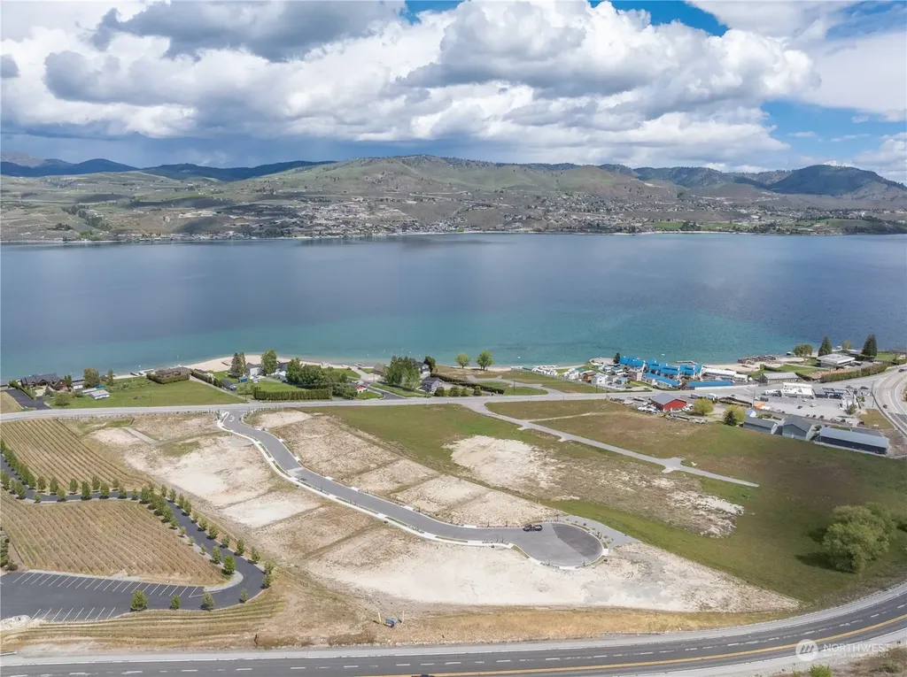 42 Loretta Lane Chelan WA 98816