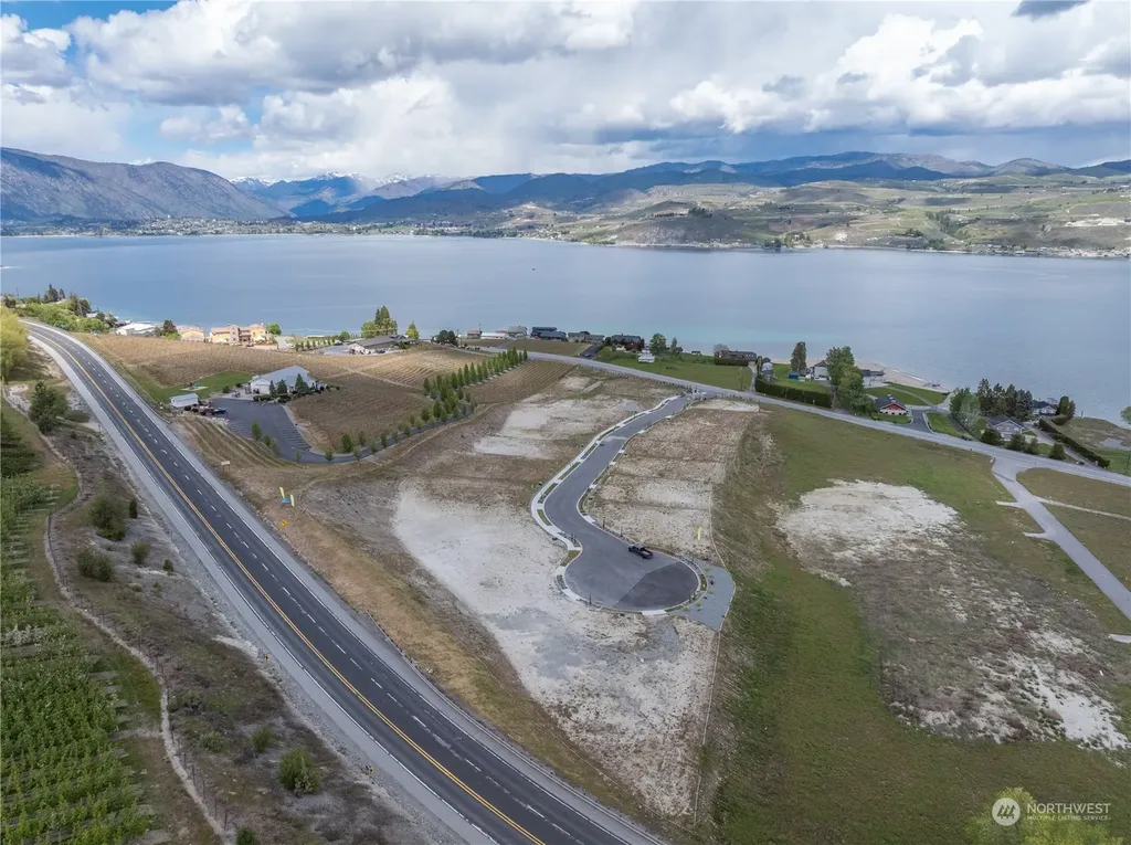 48 Loretta Lane Chelan WA 98816