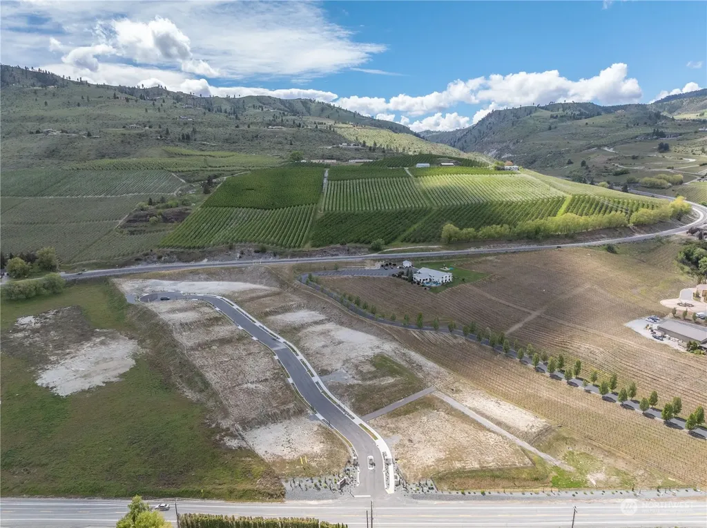48 Loretta Lane Chelan WA 98816