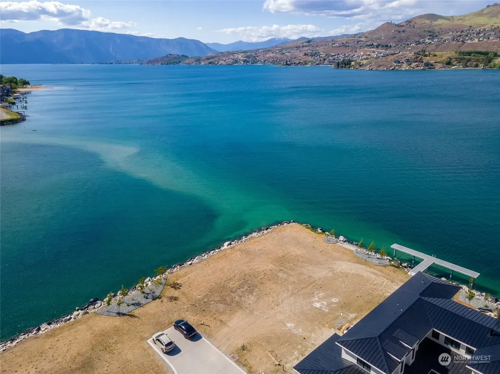 102 Burbot Lane Chelan WA 98816