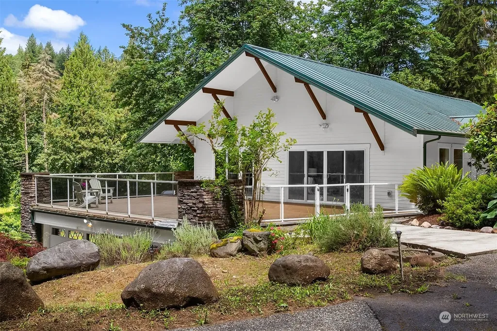 1722 264th Avenue NE Redmond WA 98053