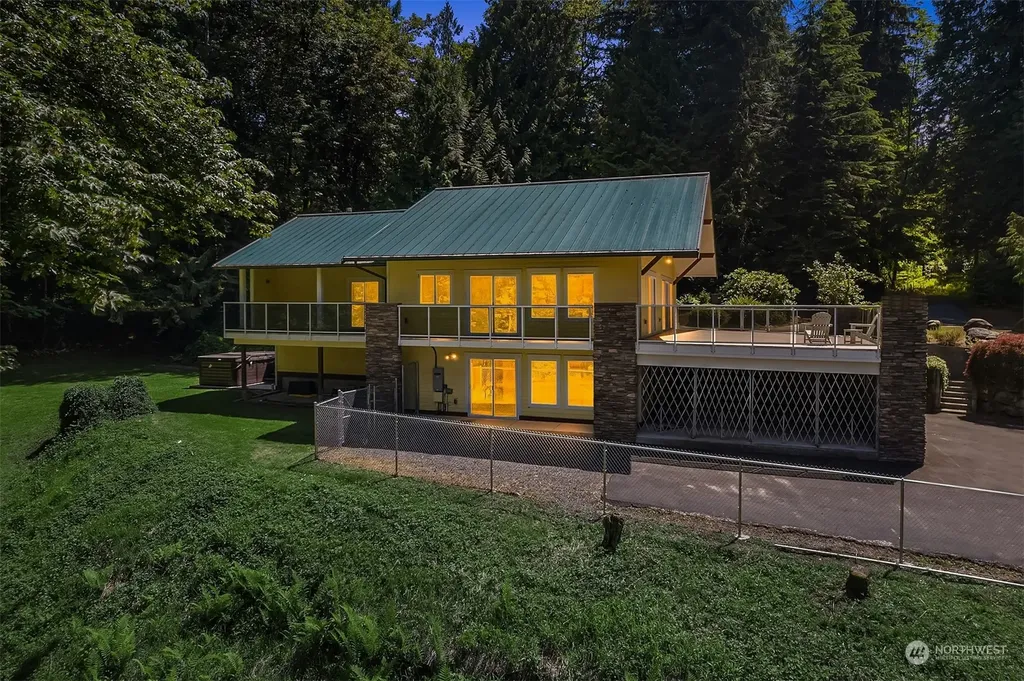 1722 264th Avenue NE Redmond WA 98053