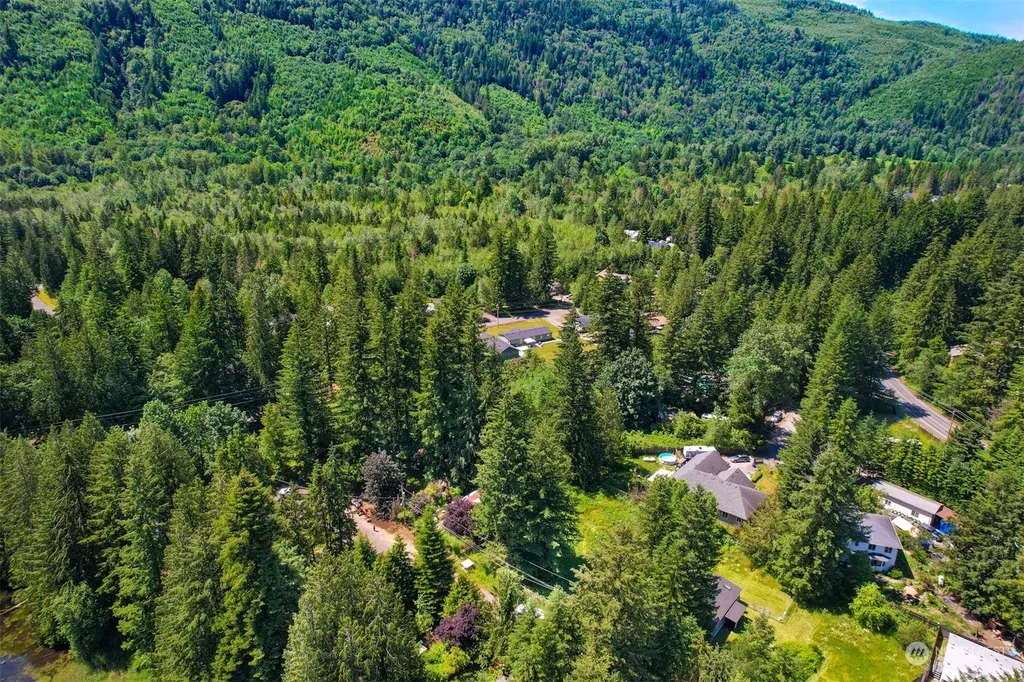 6284 Lariat Place Maple Falls WA 98266